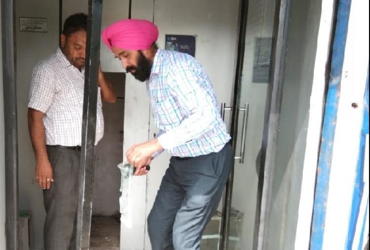 कवर्धा में १३ लाख का मित्रित धान पकडाया