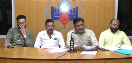 भूमाफिया हरमीत सिंह खनूजा पर जैतू साव मठ की करोड़ों की जमीन हड़पने का आरोप, तहसीलदार और राजस्व अधिकारियों की सांठ – गांठ से हुआ फर्जीवाड़ा, कार्रवाई की मांग