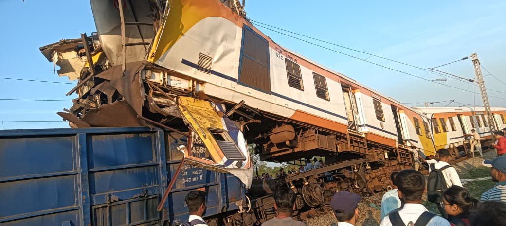 बिलासपुर रेल हादसा अपडेट, 6 लोगों की मौत, 12 से अधिक घायल, वीडियो में देखें हादसे का मंजर   
