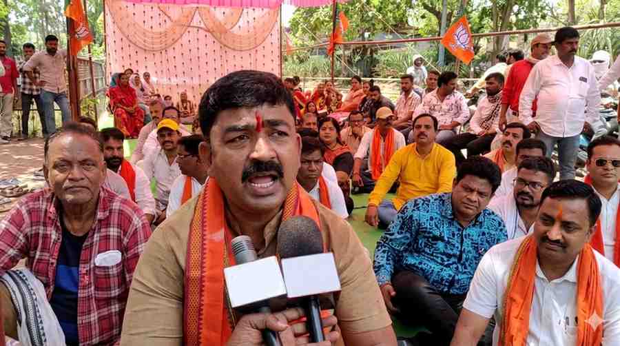 भिलाई निगम में वेतन संकट: 104 करोड़ टैक्स वसूली के दावे के बीच कर्मचारियों को नहीं मिला सैलरी