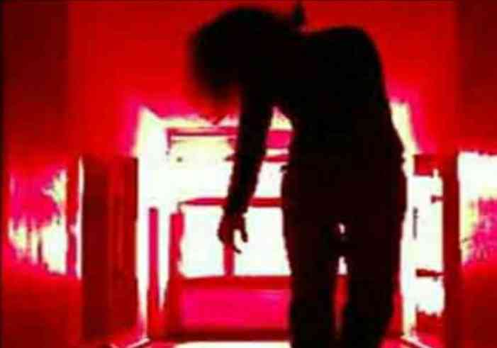 एक्टर सुशान्त सिंह राजपुत का जाना अच्छा नही लगा , इसलिए लगा रही हूं फाँसी।