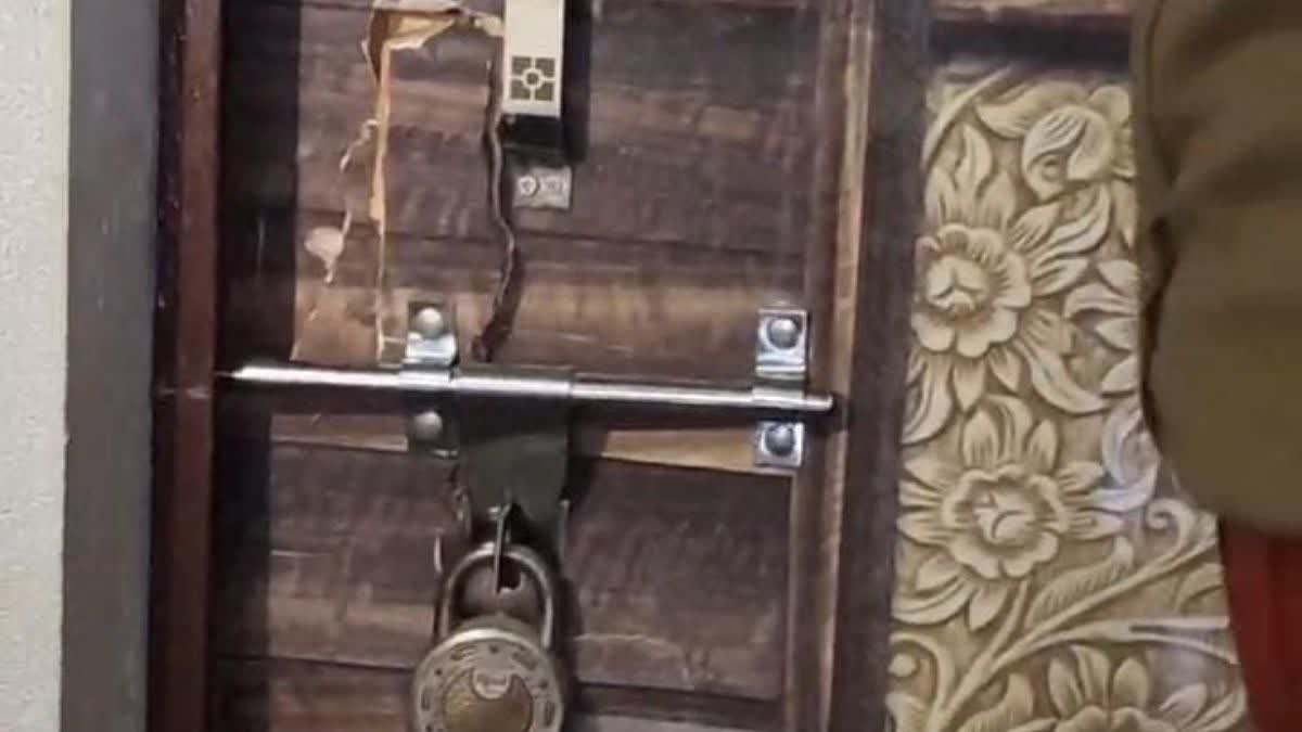 बालोद में बैंक मैनेजर के घर बड़ी चोरी: बिजली का तार काटकर घुसे चोर, जेवरात और कैश ले उड़े