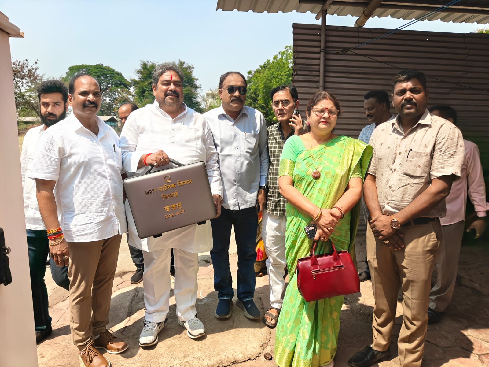 भिलाई निगम में 838 करोड़ का बजट पेश, सदन में बवाल के बीच आयुक्त के खिलाफ अविश्वास प्रस्ताव पारित