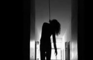 विवाहिता ने की आत्महत्या , मामला जान कर आप भी रह जाएंगे हैरान ! 