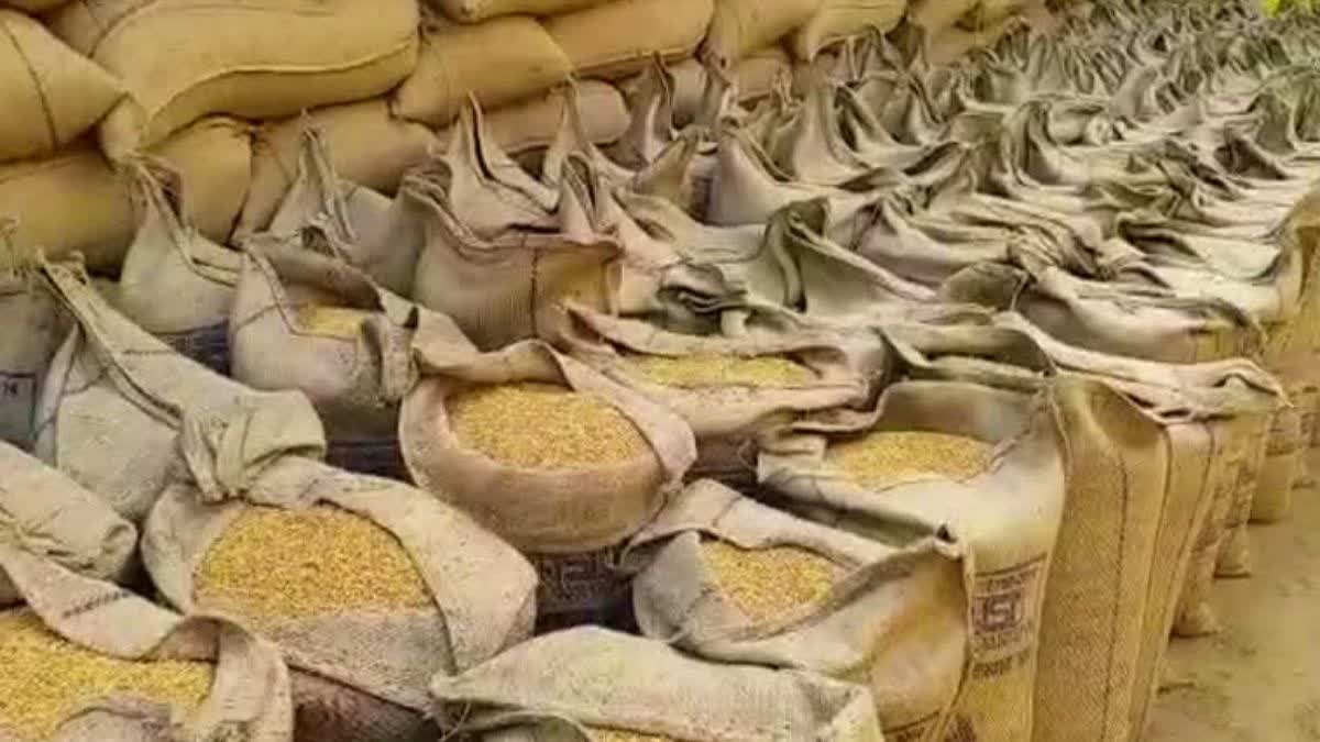 कोरबा में किसान का खतरनाक कदम, परिजनों का आरोप – धान बेचने नहीं मिला टोकन