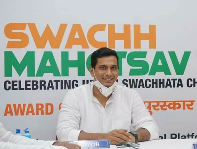 1.65 लाख टन से पटा हुआ कचरा का डंपिंग साइट समाप्ति की कगार पर, वर्ष 1995 से डलता रहा है कचरा, इतने बड़े मात्रा में कचरे को समाप्त करना बड़ी चुनौती थी, महापौर  देवेंद्र यादव के दृढ़ संकल्प से हुआ कचरे का बेहतर निष्पादन साथ ही बड़ी मात्रा में मिला राजस्व......