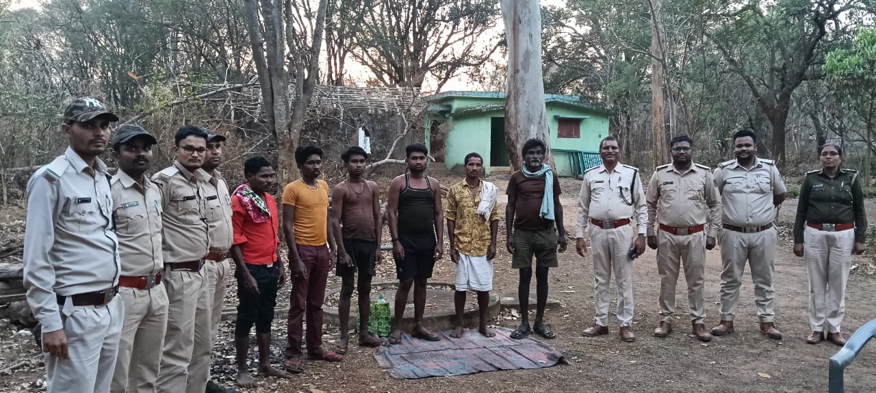 धमतरी में नीलगाय का अवैध शिकार: डॉग स्क्वॉड की मदद से मुख्य आरोपी सहित कई गिरफ्तार