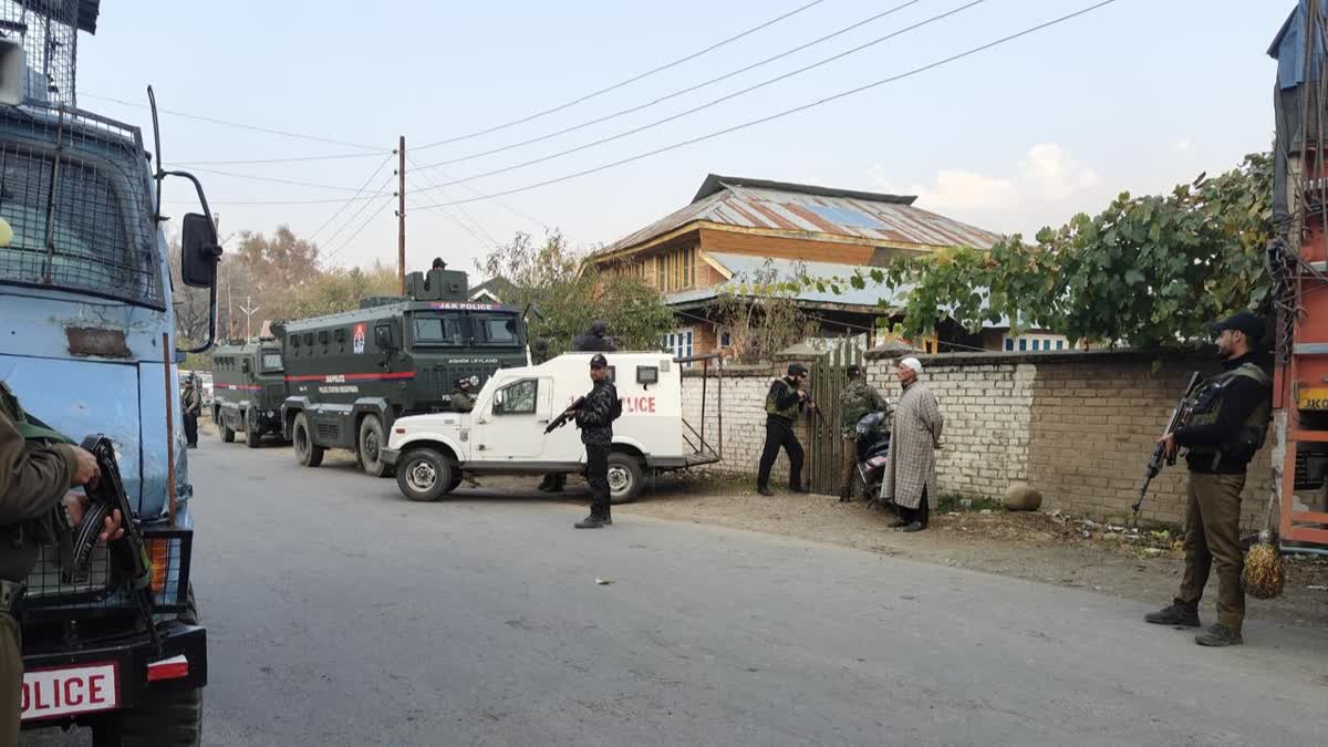 कश्मीर में पाकिस्तानी आतंकियों के नेटवर्क को खत्म करने के लिए चलाया गया अभियान