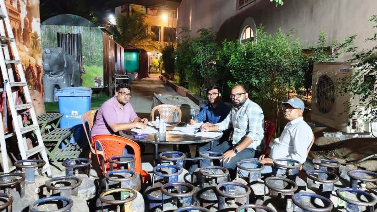 घरेलू गैस की कालाबाजारी पर बड़ी कार्रवाई: होटल-ढाबों में हो रहा था अवैध उपयोग, 68 सिलेंडर जब्त