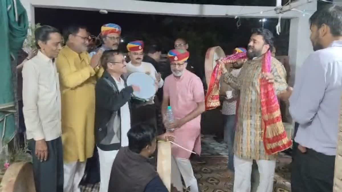 मनेंद्रगढ़ में राजस्थानी होली महोत्सव: चंग की थाप पर गूंजता एमसीबी