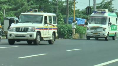 दुर्ग पुलिस द्वारा यातायात व्यवस्था को कंट्रोल कर कॉरिडोर बनाकर एक जिंदगी को बचाने साहसिक प्रयास