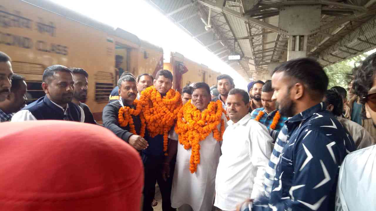 छत्तीसगढ़ के पहलवान बिजेन्द्र पाल सिंह ने उत्तर प्रदेश के आगरा में जीता कांस्य पदक, बढ़ाया छत्तीसगढ़ का मान, फ्री स्टाइल सेकण्ड सीनियर राष्ट्रीय कुश्ती मिट्टी दंगल प्रतियोगिता में लिया था हिस्सा