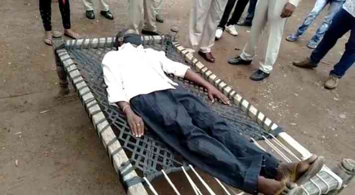  बड़ी खबर.  खटिया में न्याय जानिए क्या है पूरा मामला दुर्ग से। 